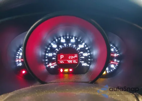 2015 Kia Soul z USA, uszkodzony, nr VIN KNDJN2A25F7133497